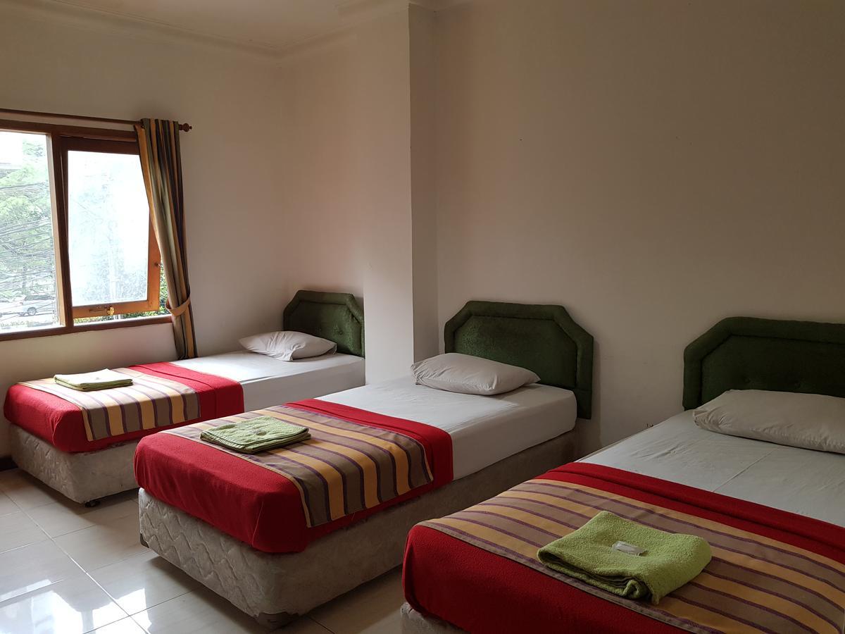 Hotel Maxim Kwitang Джакарта Экстерьер фото