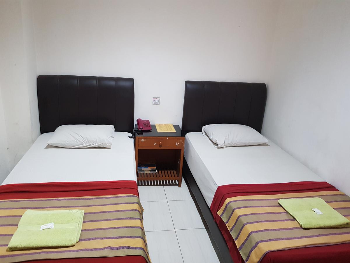 Hotel Maxim Kwitang Джакарта Экстерьер фото