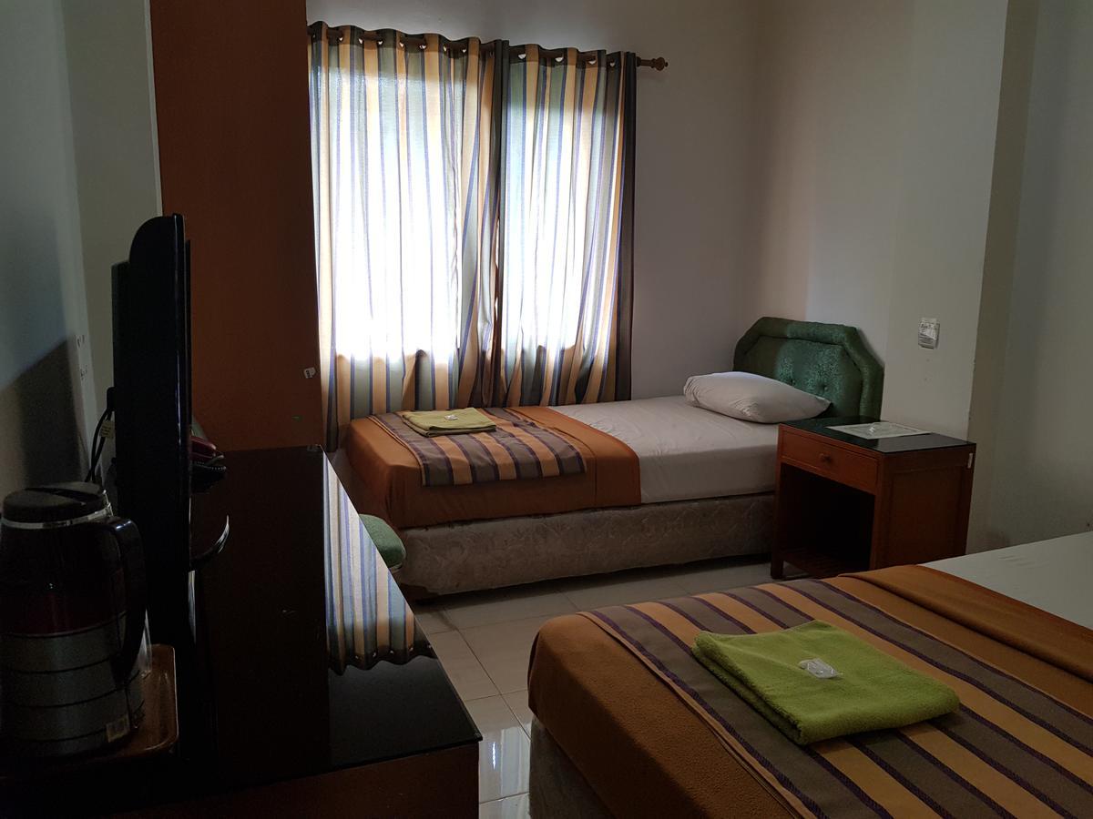 Hotel Maxim Kwitang Джакарта Экстерьер фото